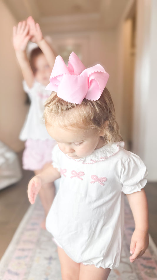 French Knot Bow Bubble